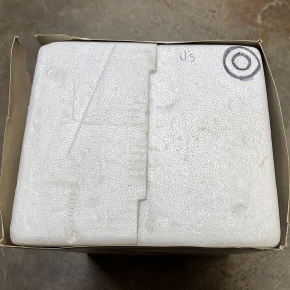 Department 56 Original Snow Village Fisherman's Nook Resort - Picture 10 of 14